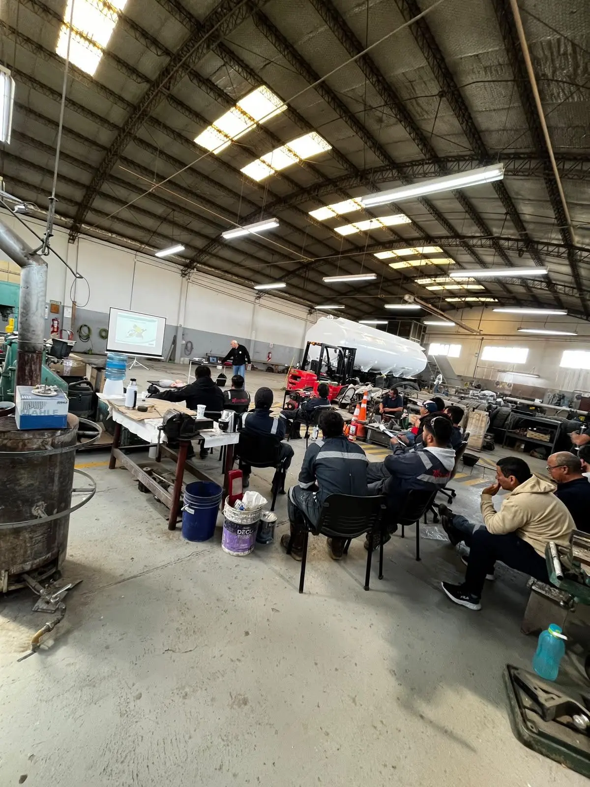 Trabajo de consultoría en el sector Industria